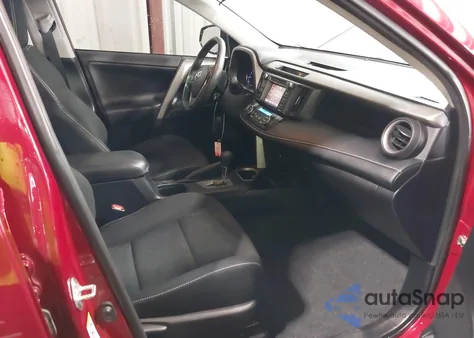 2018 Toyota Rav4 Xle z USA, uszkodzony, nr VIN 2T3WFREV7JW511624